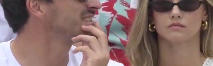 j9九游会老哥俱乐部交流⚽️👀🎾胡梅尔斯和女友现场观战ATP斯图加特站决赛