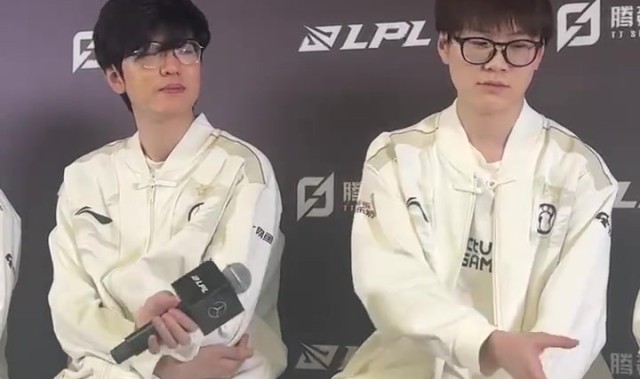 ag九游会亚洲真人第一品牌不催还钱?今日和Scout有什么交流吗 jiejie、meiko:没什么交流