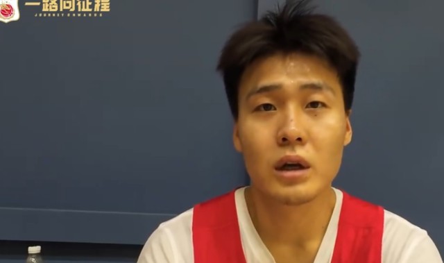 j9九游会老哥俱乐部交流赵睿谈担任中国男篮队长：用我的精神属性和能量去帮助大家