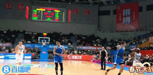 j9九游会老哥俱乐部交流统治内线！周琦15中11砍下31分9篮板 正负值+32最高