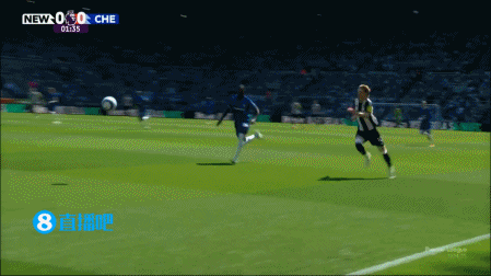 j9九游会老哥俱乐部交流半场-纽卡1-0十人切尔西，托纳利开场112秒破门，杰克逊肘击直红