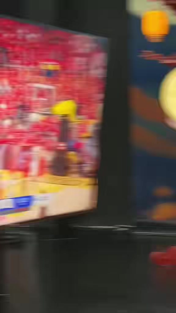 j9九游会官方登录😁美女主持金佳悦晒与郭艾伦的同框照 网友纷纷起哄说在一起